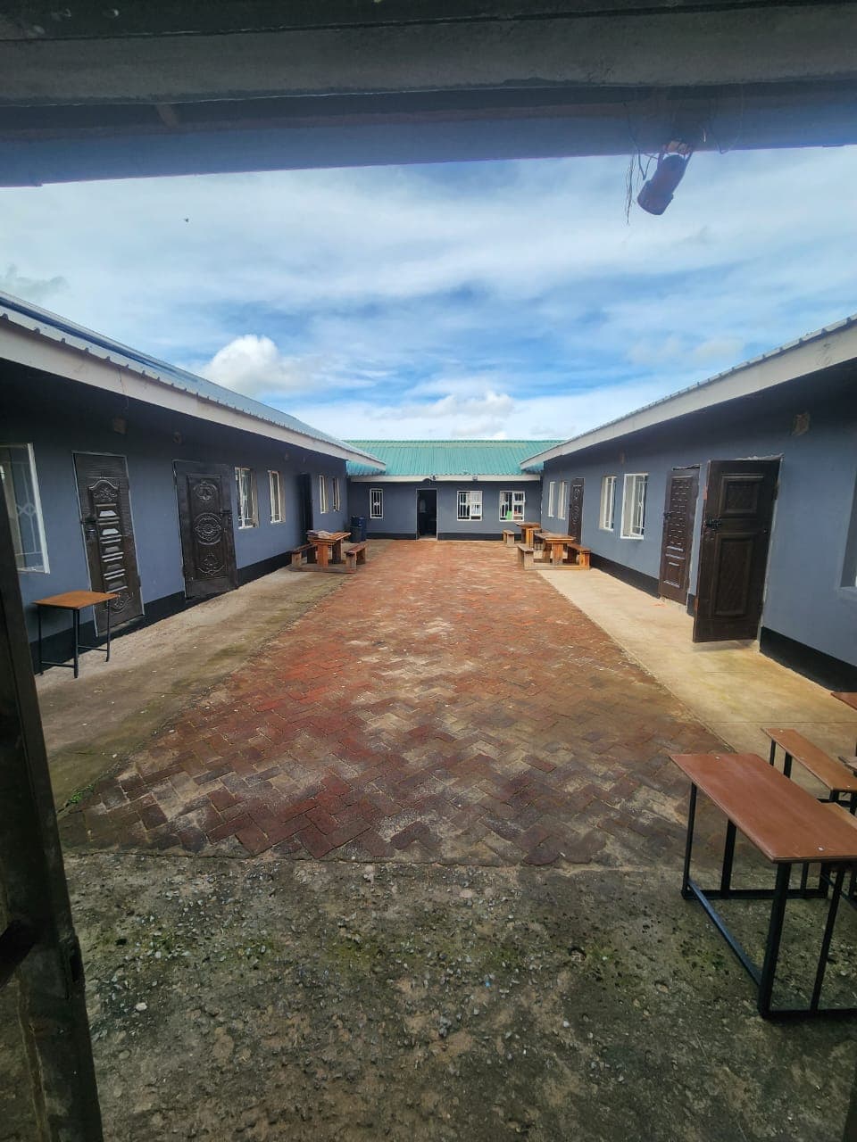 Learners in a focused classroom at Cliffs International College